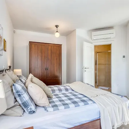 Torre Ii بيت للعطل Tar-Vabriga